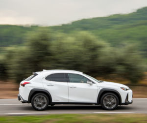 Lexus UX 250h E-Four F Sport