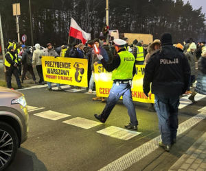 Mają dość korków, chcą buspas. W godzinach szczytu protestowali na pasach
