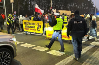 Mają dość korków, chcą buspas. W godzinach szczytu protestowali na pasach