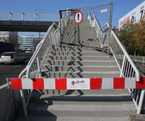 Kierowcy czekają na wiadukt