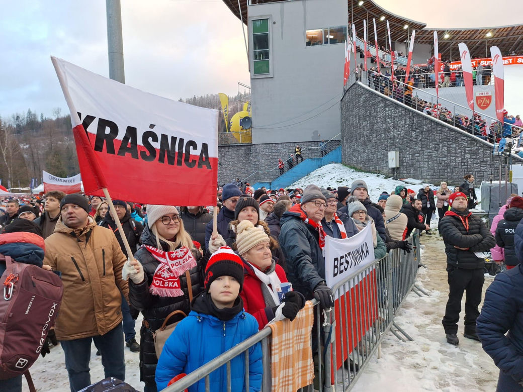Kibice w czasie Pucharu Świata w Skokach Narciarskich w Wiśle ZDJĘCIA