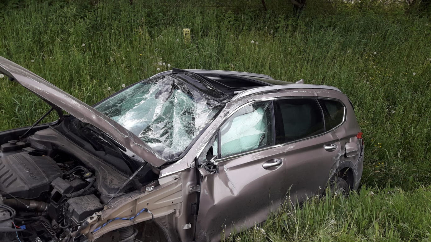 Koszmarny wypadek w Łososinie Dolnej. Strażacy rozcinali zmasakrowanego opla