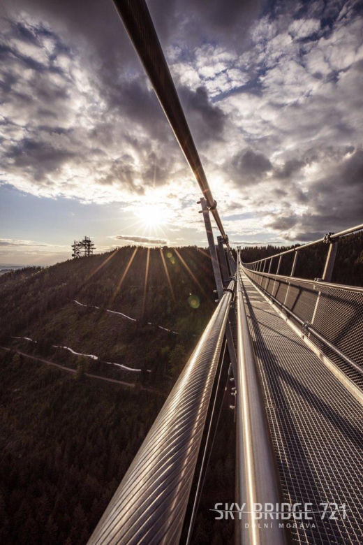 Sky Bridge 721 budowano 2 lata
