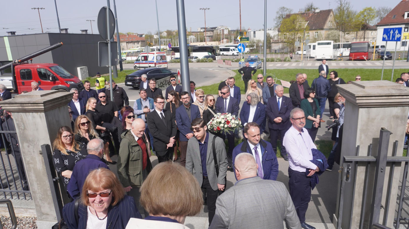 Pogrzeb Mirona Sycza. Tłumy pożegnały wicemarszałka województwa warmińsko-mazurskiego