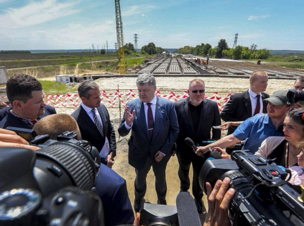 Ukrainiec Nowak zarabia więcej niż premier