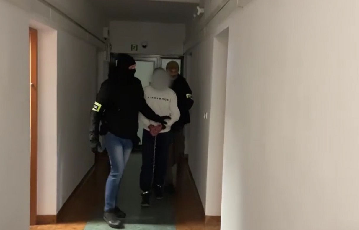 17-latek zakatował ekspedientkę na śmierć