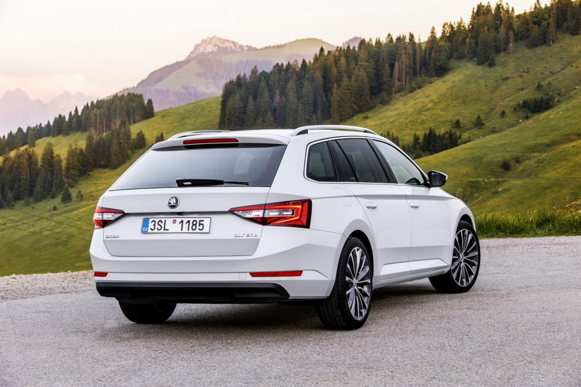 Nowa Skoda Superb Combi