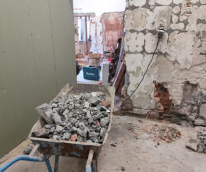 Ta łazienka pomogła tysiącom osób. Teraz przejdzie niezwykłą metamorfozę