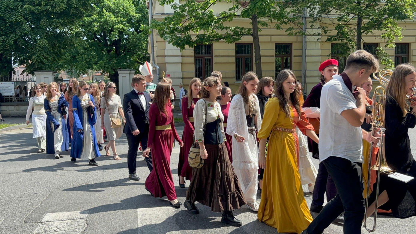 Orszak Jana Długosza w Nowym Sączu 