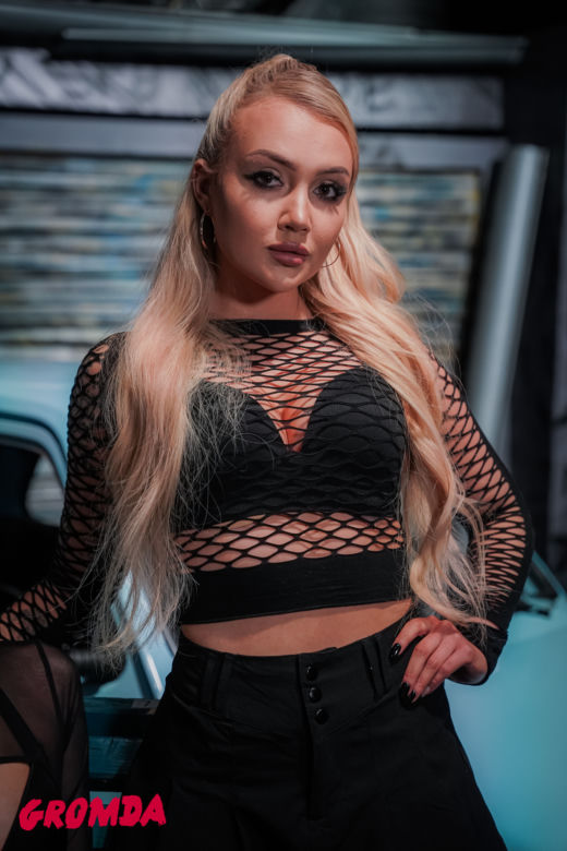 GROMDA: Ring-girls 