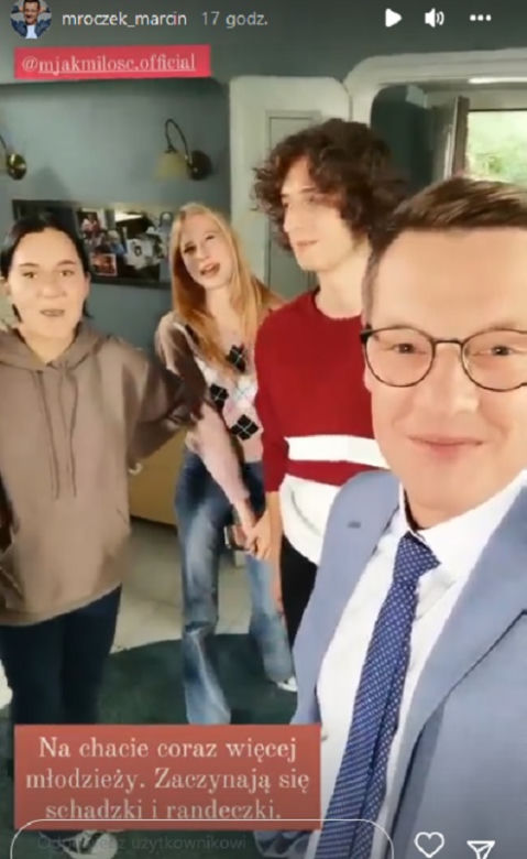 M jak miłość na planie. Piotrek (Marcin Mroczek), przyjaciele Lenki ze szkoły