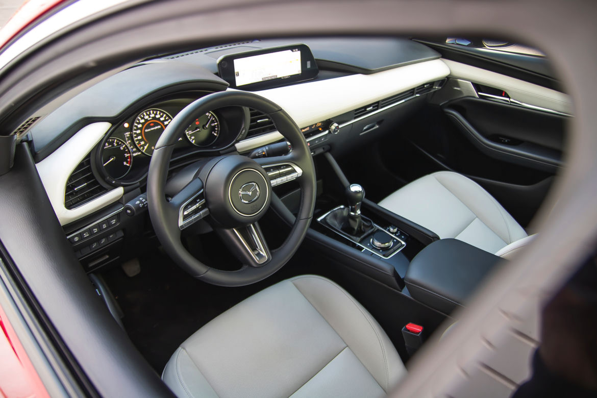 Mazda 3 Sedan 2.0 SKYACTIV-X 180 KM 6MT Enso