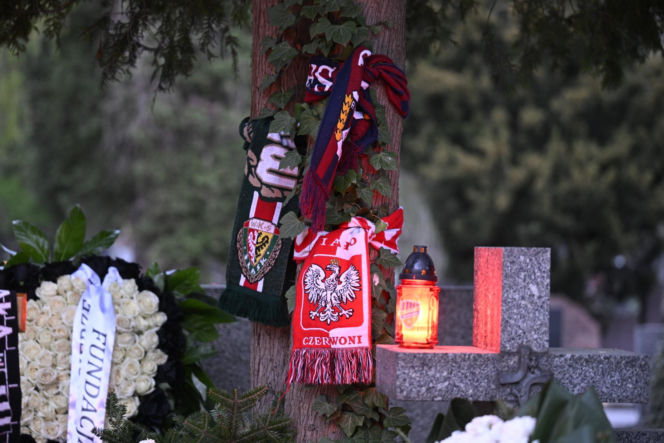 Tak wygląda grób Jacka Magiery po pogrzebie