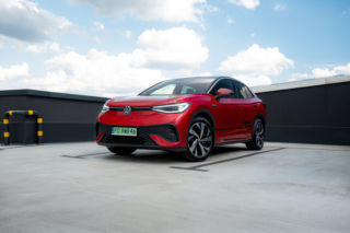 Koniec sprzedaży spalinowych aut. Volkswagen wycofa się już w 2024