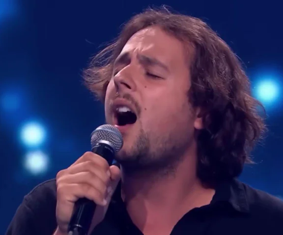 To on wygra The Voice of Poland? Widzowie nie mają wątpliwości!