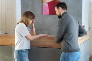 Barwy szczęścia odc. 3378. Renata (Anna Mrozowska), Marcin Kodur (Oskar Stoczyński)