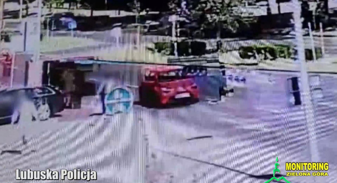Tragedia w czasie cofania. Nie zauważył kobiety, wystarczyły sekundy. Jest nagranie - na Zieloną Górę