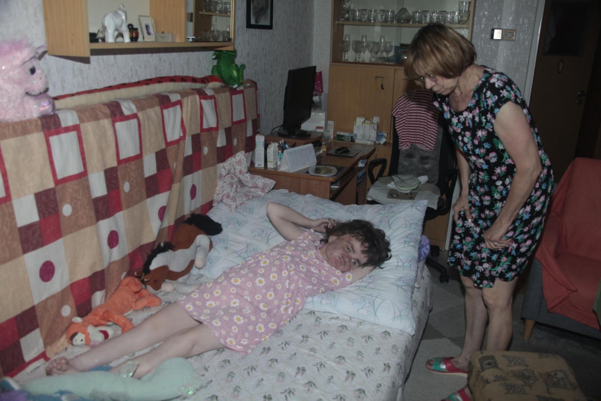 Siedlce. Kupmy Karolinie podnośnik do kąpieli 