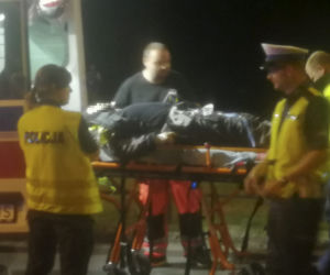 Policjant na noszach. Motocykl w rozsypce. Szokująca nocna akcja mundurowych!