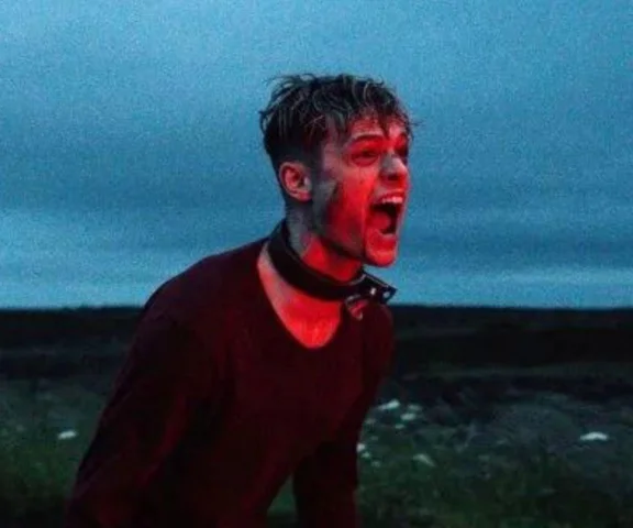 Miała być kolejna Furioza, wyszedł Dobry chłopiec. Jan Komasa opowiada o zaskakujących kulisach