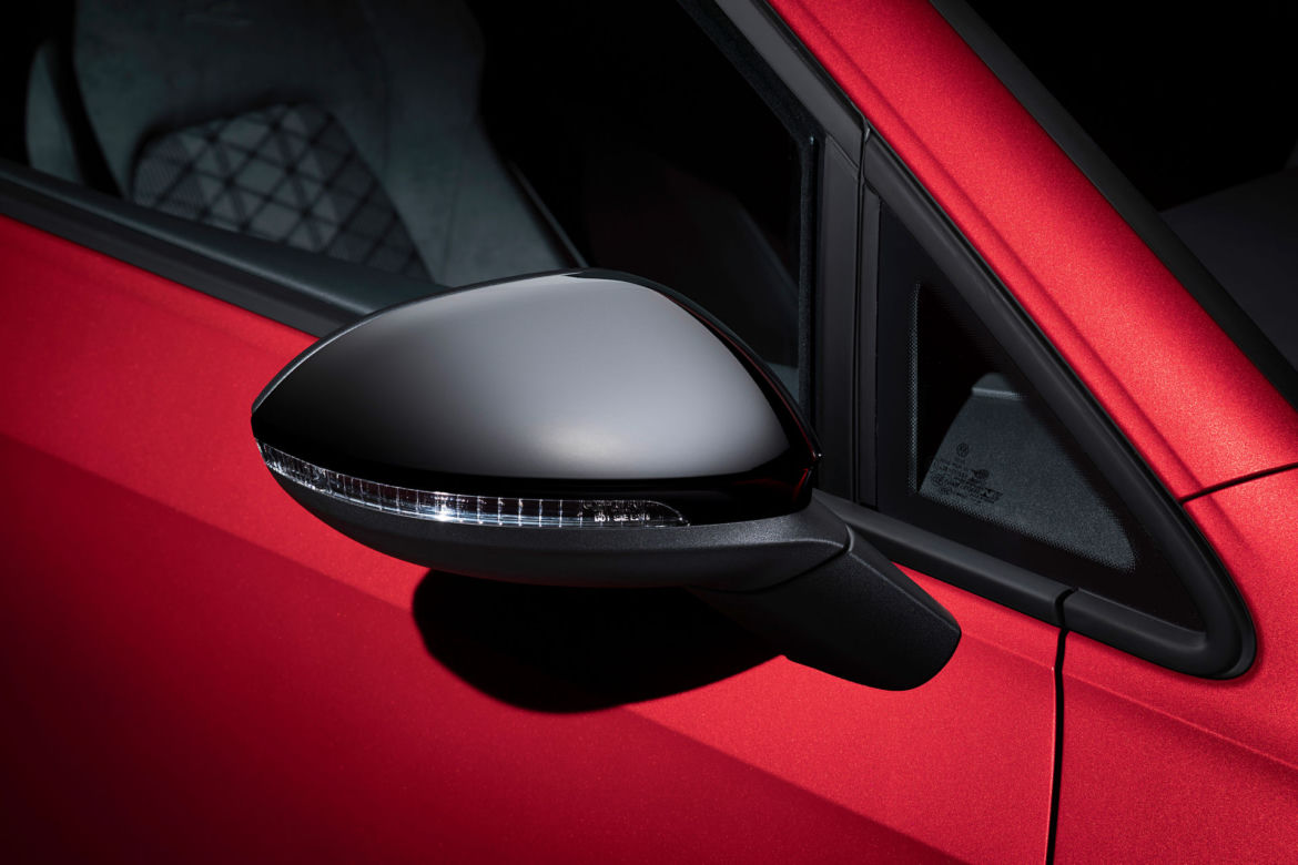 (2021) Volkswagen Golf Variant R Line