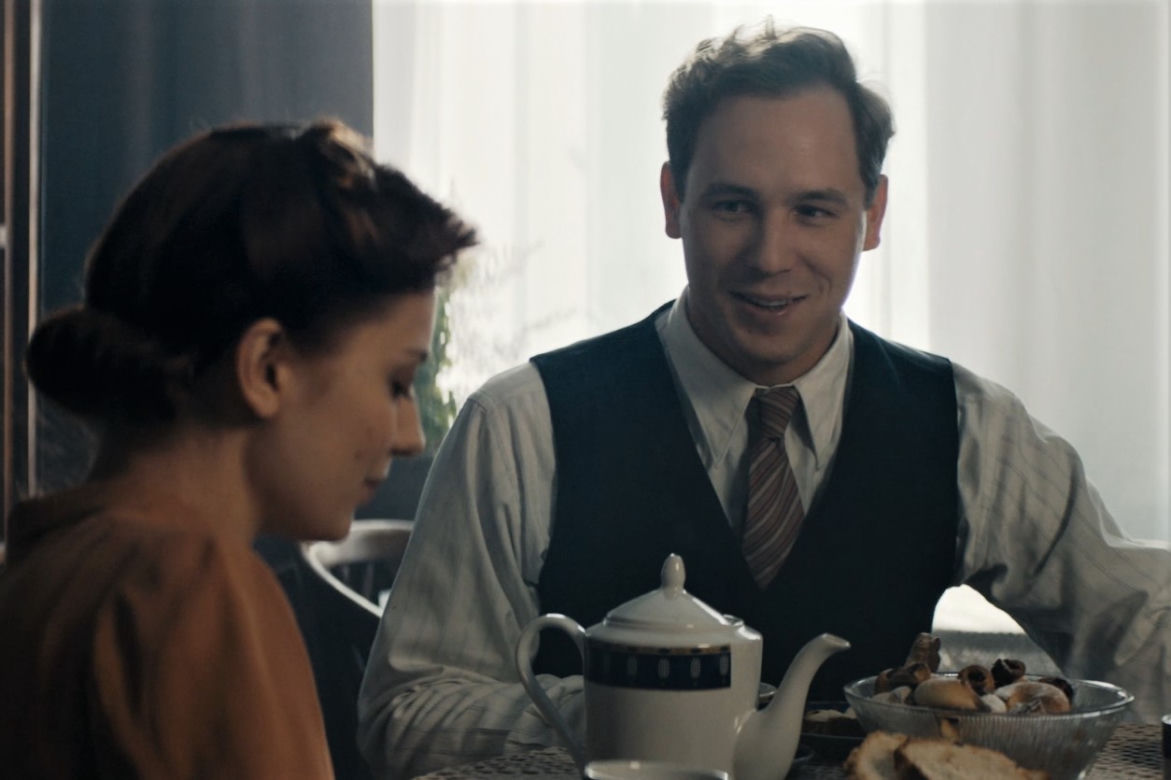 	Stulecie Winnych 2 sezon, odcinek 17: Michał Śniegocki (Stefan Pawłowski), Ania (Weronika Humaj)