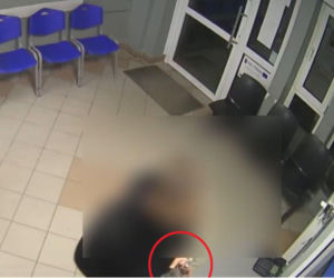 Wszedł na komendę z wódką w ręku. To, co powiedział policjantom, brzmi jak żart