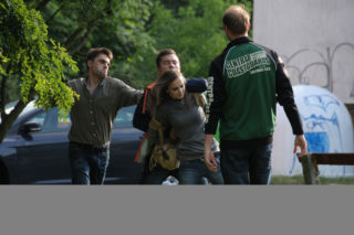 Pierwsza miłość. Melka (Ewa Jakubowicz), Dragon (Krzysztof Zych)
