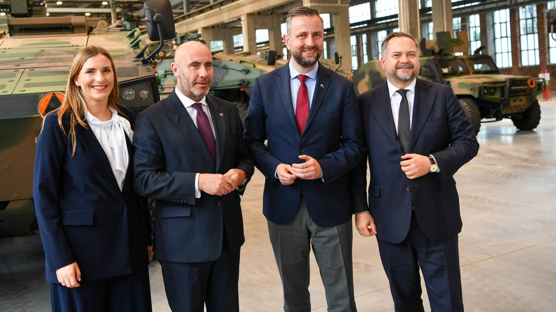 Kosiniak-Kamysz był dziś zakładach w Rosomak S.A. w Siemianowicach Śląskich