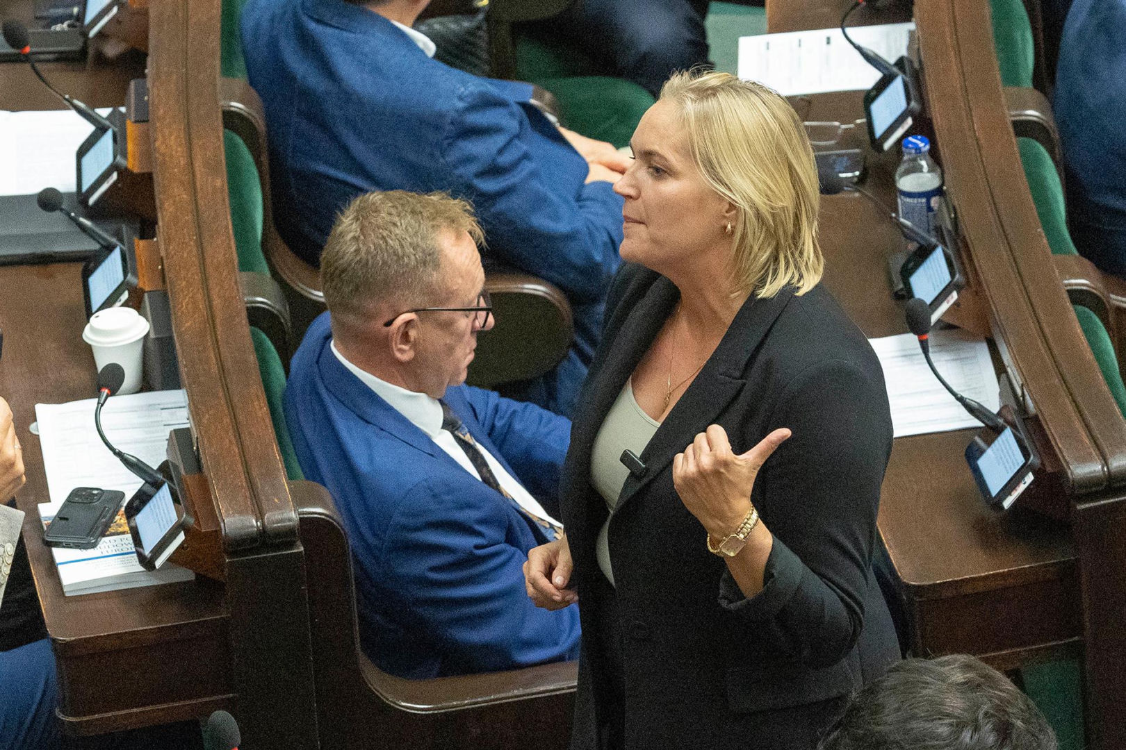 После лая Хоросиньской, неожиданных сообщений от PiS. «Он использует свои пять ...