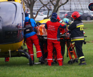 Mężczyzna wypadł z okna na trzecim piętrze