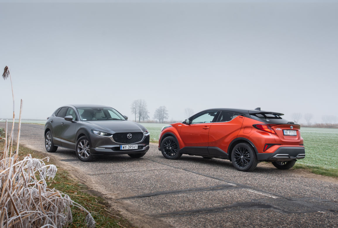 Toyota C-HR 2.0 Hybrid Dynamic Force 184 KM e-CVT vs Mazda CX-30 Skyactiv-X 180 KM 6MT AWD