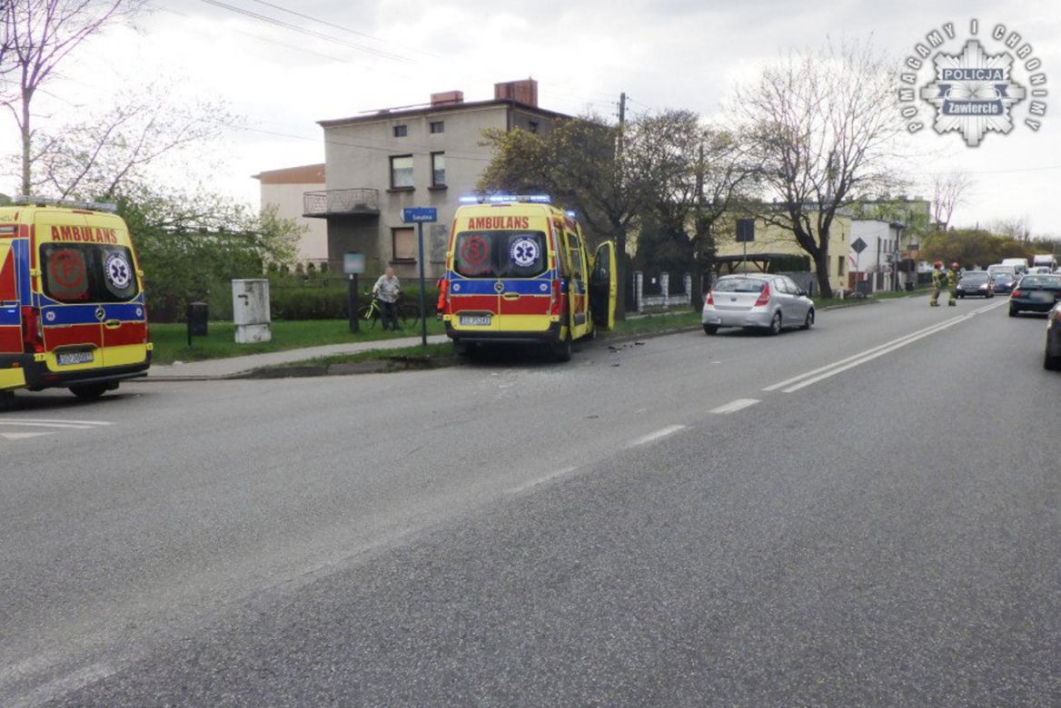 Chciała skręcić przed karetką na sygnale. Sama trafiła do szpitala