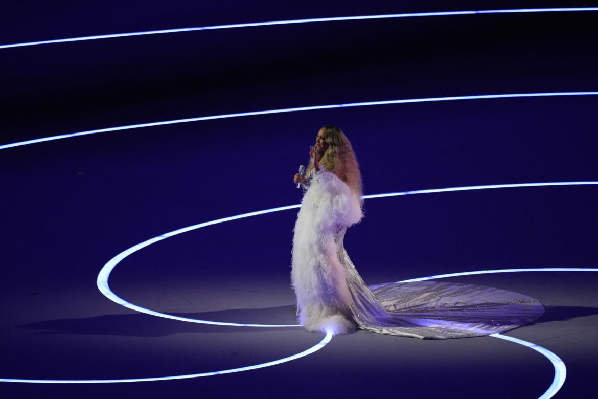  Mariah Carey 