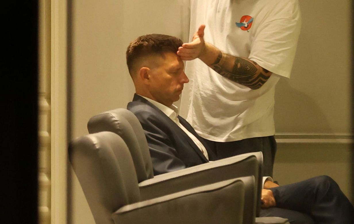 Petru robi się na bóstwo za 150 zł