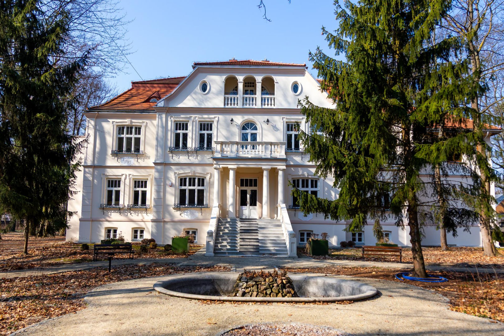 Willa Waleria ul. Spacerowa, Milanówek