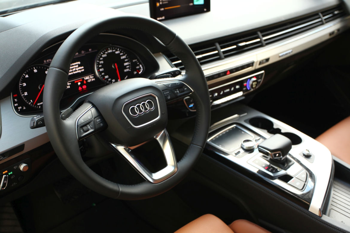 wnętrze Audi Q7 druga generacja