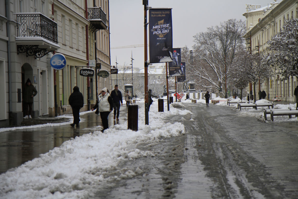 Zima w Lublinie. Tak wygląda centrum miasta po pierwszych opadach śniegu!