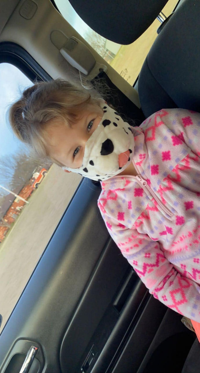 Kurier porwał 7-latkę i ją zabił! To zdjęcie przeraża