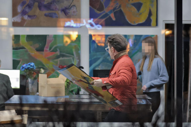 Paweł Wilczak szuka złota w w lombardzie