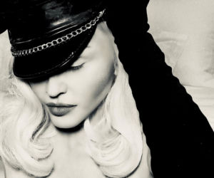 Szok! Madonna zrobiła to w wigilię! wszyscy zobaczyli gołe pośladki