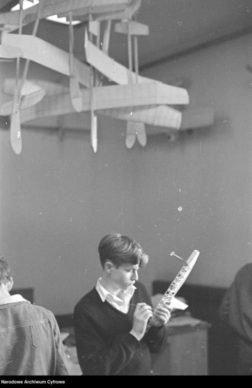 QUIZ PRL. Pałac Kultury i Nauki w Warszawie. Zmierz się z historią dziarskiego 70-latka? 