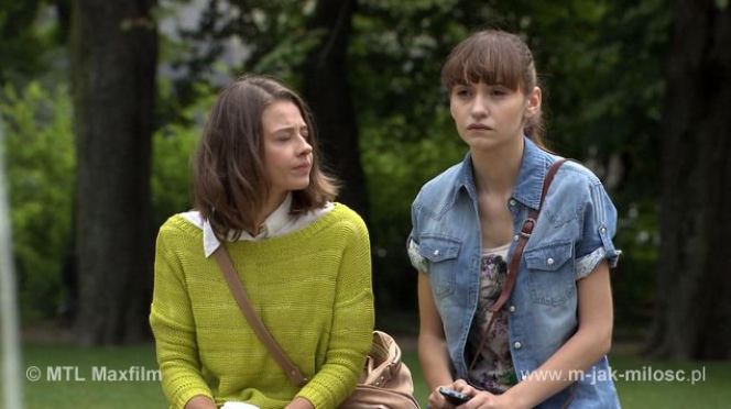 M jak miłość odc. 1019. Janka Buford (Joanna Osyda), Eryka (Marta Juras)