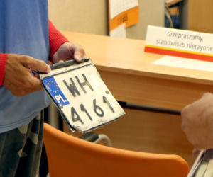 Koniec z kolejkami rejestrując samochód? Sejm przyjął nowelizację