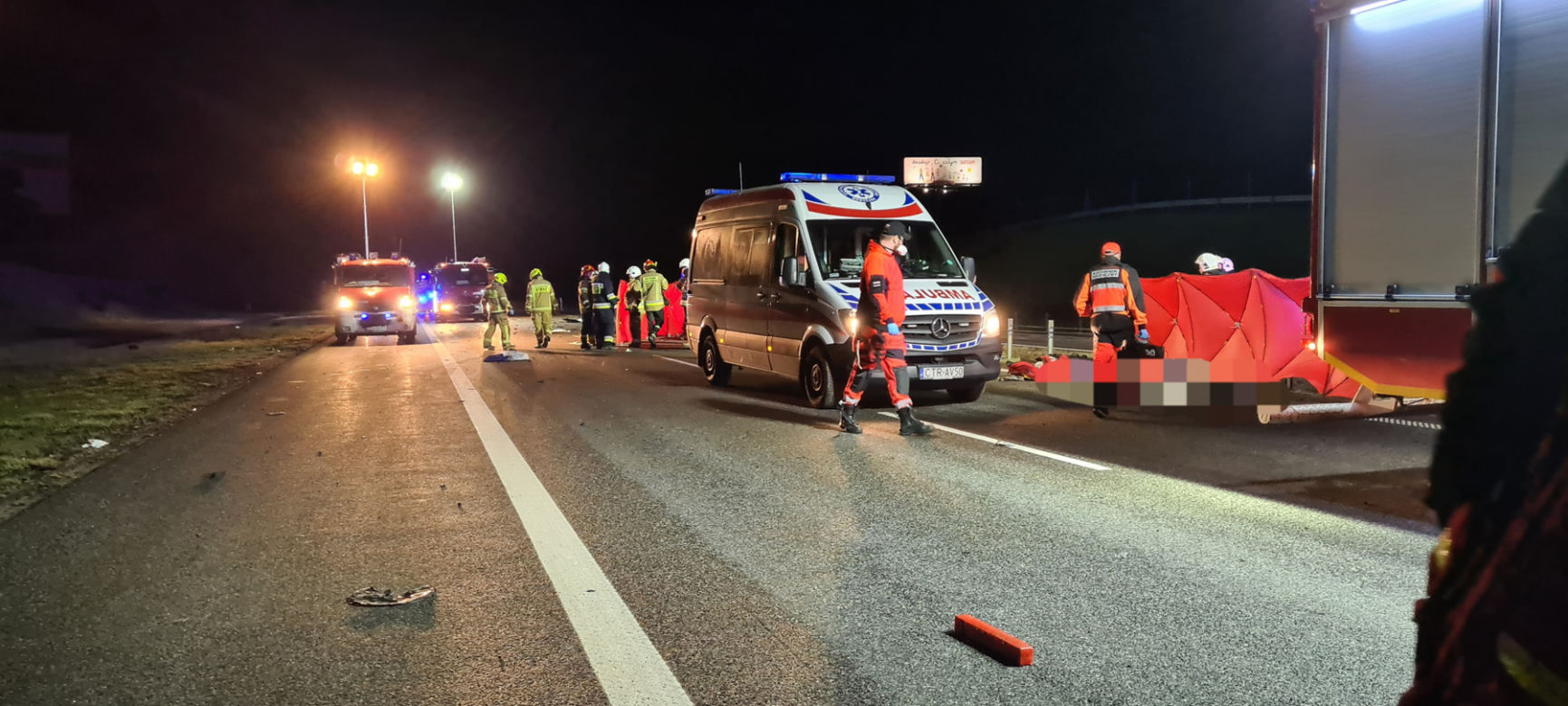 Dopiero co wzięli ślub. Zginęli na autostradzie pod kołami ciężarówki