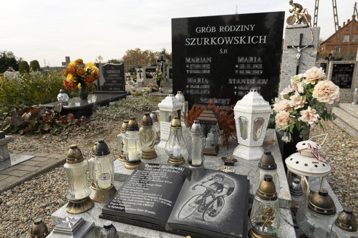Tak wygląda grób Ryszarda Szurkowskiego