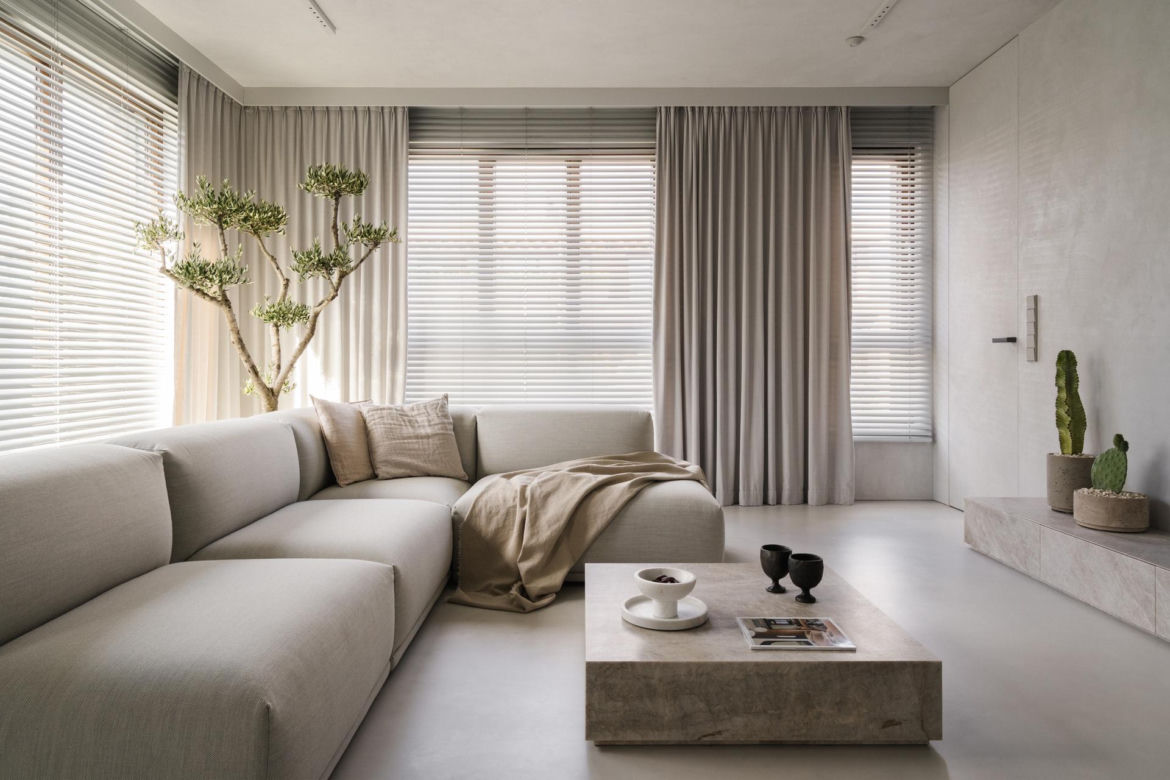 Minimalistyczne mieszkanie architektki