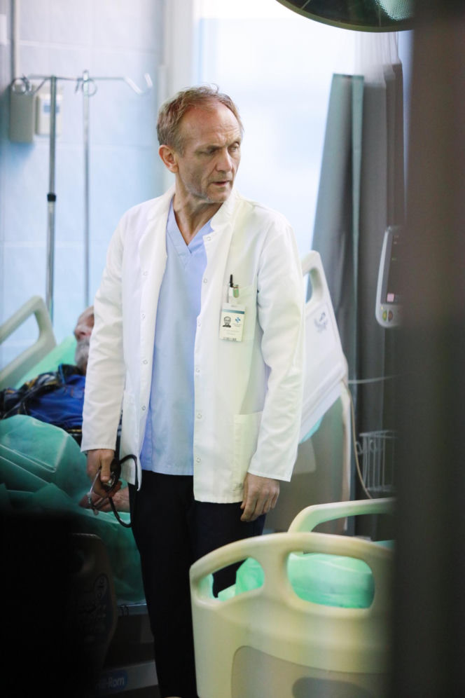 Nadchodzi „Sortownia”! Andrzej Chyra jako lekarz SOR-u w mrocznym serialu, jakiego jeszcze nie było