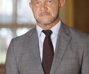 Cezary Pazura kiedyś i dziś. Tak na przestrzeni lat zmieniał się odtwórca roli Jurka Kilera