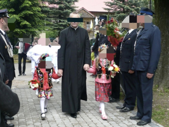 Ksiądz Jacek K. usłyszał 10 zarzutów. Wkrótce rozpocznie się jego proces